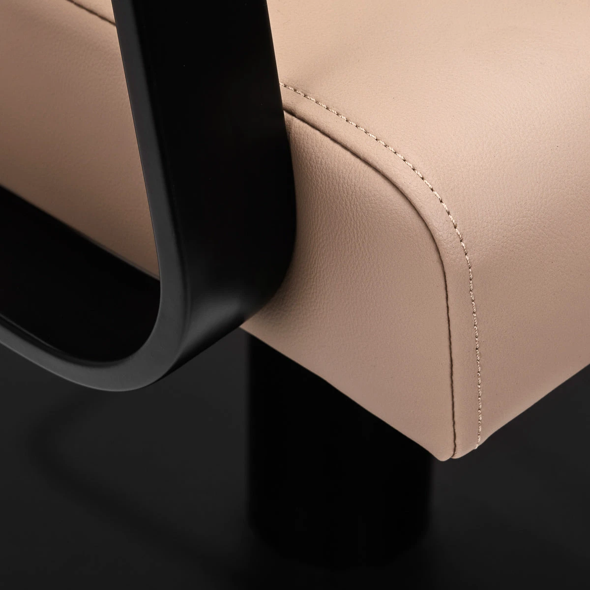 Gabbiano Porto-BM Hairdressing Chair Black & Beige(Gabbiano Porto Bm Hairdressing Chair Black Beige) 9 Gabbiano Porto-BM Hairdressing Chair Black & Beige(Gabbiano Porto Bm Hairdressing Chair Black Beige) - Image 7