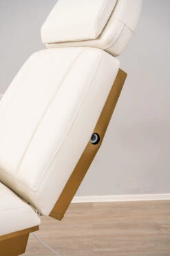 Manufakturo Étoile Electric Lash Beauty Bed - 3 Motors Creamy(Manufakturo Etoile Electric Lash Beauty Bed 3 Motors Creamy) -Roxie Cosmetics Shop Etoile additionalphoto6