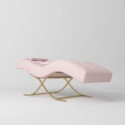 Manufakturo Elegance Lash Bed – Gold Frame & Adjustable Headrest Light Pink(Manufakturo Elegance Lash Bed Gold Frame Adjustable Headrest Light Pink)