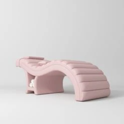 Manufakturo Luxe Eyelash Bed – Contoured Spa Couch With Towel Storage Bare Blush(Manufakturo Luxe Eyelash Bed Contoured Spa Couch With Towel Storage Bare Blush)