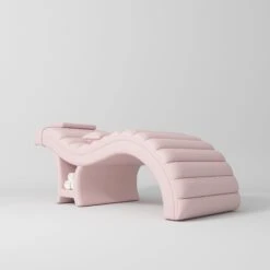 Manufakturo Luxe Eyelash Bed – Contoured Spa Couch With Towel Storage Light Pink(Manufakturo Luxe Eyelash Bed Contoured Spa Couch With Towel Storage Light Pink)