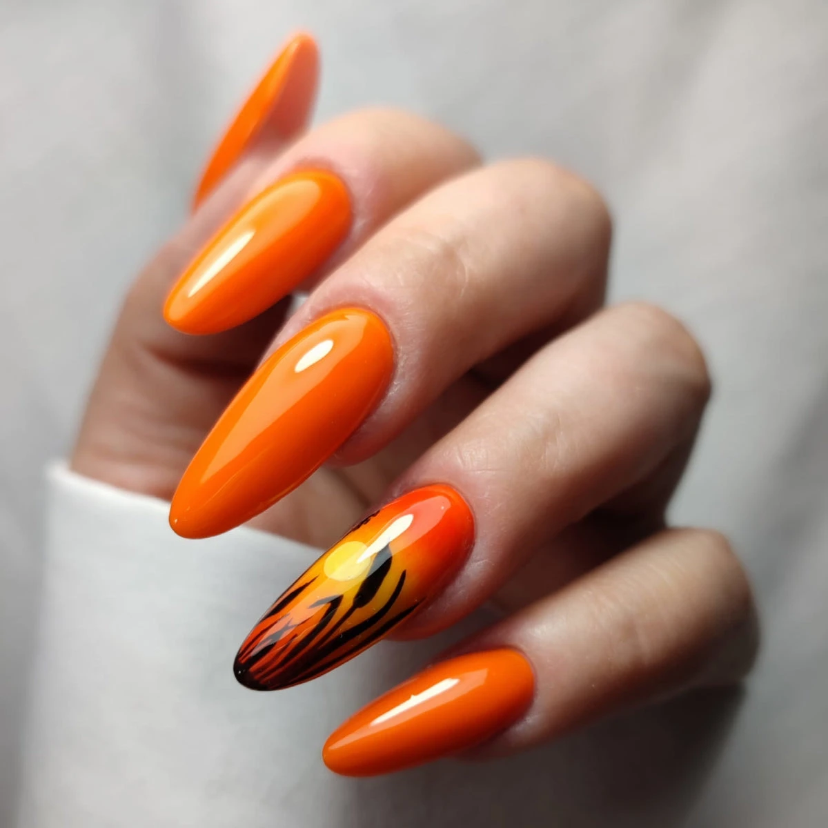 Sunone UV/LED Gel Polish Rainbow 3(Sunone Uv Led Gel Polish Rainbow 3) 4 Sunone UV/LED Gel Polish Rainbow 3(Sunone Uv Led Gel Polish Rainbow 3) - Image 2